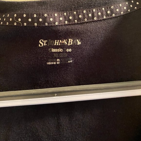 St. John's Bay Classic Tee XL - Picture 2 of 2